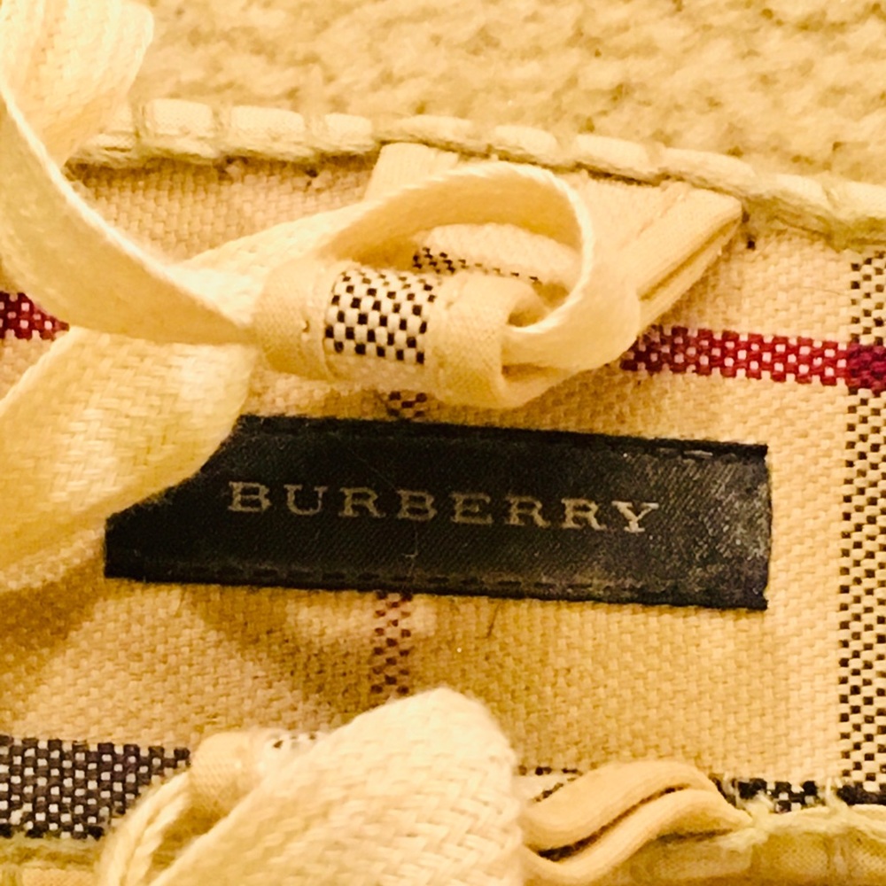 💯% Authentic Burberry Nova Check Espadrilles - Picture 5 of 5